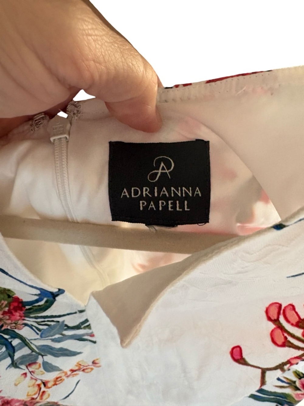 Adrianna Papell Floral Jacquard V-Neck Mini Dress Pink White Size 4 / 6 Approx - Picture 3 of 3